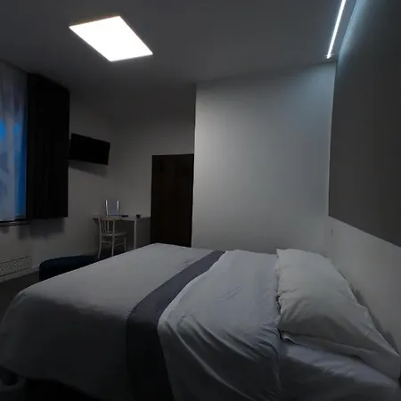 Dal Barone לינה וארוחת בוקר סולמונה